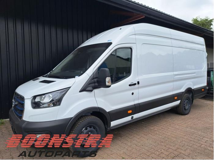 Ford Transit E-Transit 68 kWh  (Skrot)