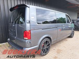 Volkswagen Transporter T6 2.0 TDI 150 Vehículo de desguace (2024, Gris)