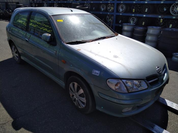 Nissan Almera 1.8 16V Salvage vehicle (2002, Green)