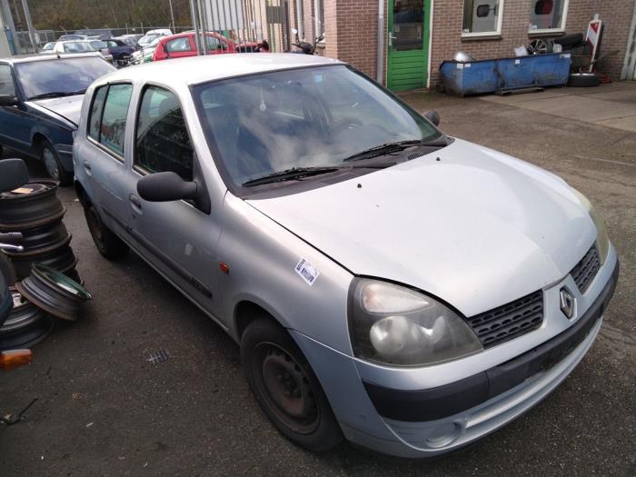 Renault Clio II 1.2 Épave (2001, Gris) Autosloperij Pieper BV