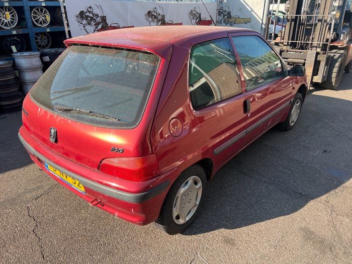 Peugeot 106 II 1.1 XN,XR,XT,Accent Salvage vehicle (1998, Red)