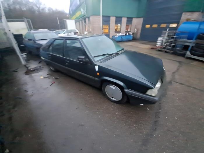 Original Alfa Romeo 33 Année Fab. 88 - 90 Tuyau 60517641 Neuf Original Alfa Romeo 33 Année Fab. 88 - 90 Tuyau 60517641 Neuf