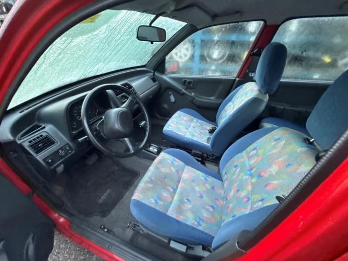Suzuki Alto 1.0 GA,GL Salvage vehicle (1999, Red)