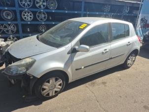 Renault Clio III 1.4 16V  (Épave)