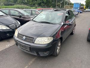 Fiat Punto II 1.4 16V  (Rozbiórka)