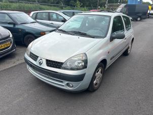 Renault Clio II 1.2 16V  (Rozbiórka)