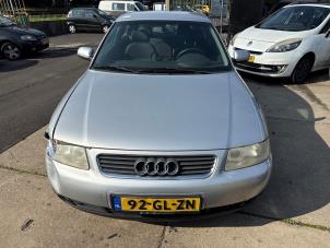 Audi A3 1.6  (Schrott)