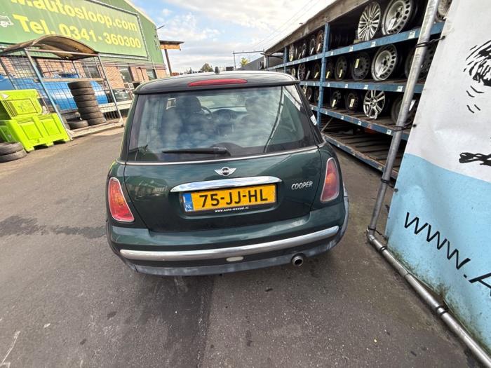 Mini Mini One/Cooper 1.6 16V Cooper Skrotfordon (2003, GRIJS)