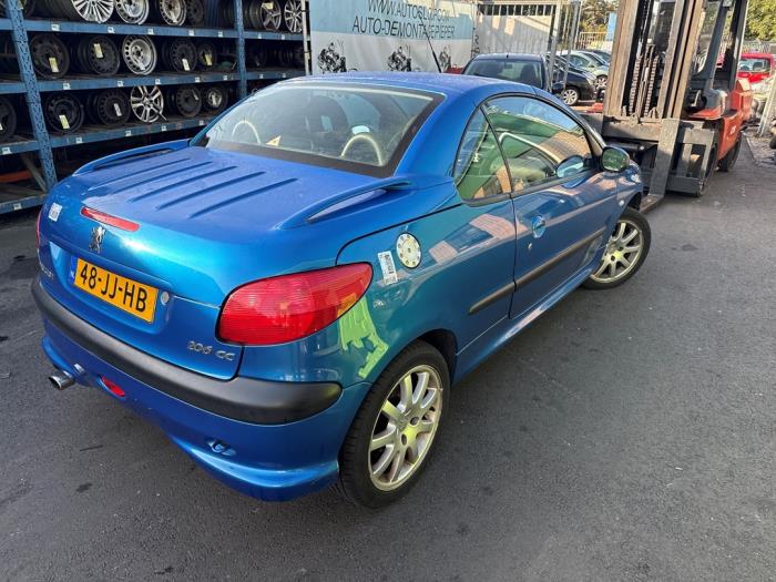 Peugeot 206 CC 2.0 16V Salvage vehicle (2002, Blue)