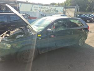 Audi A3 1.6 16V FSI  (Épave)