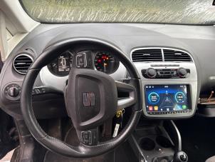 Seat Altea XL 1.8 TFSI 16V Vehículo de desguace (2010, Negro)