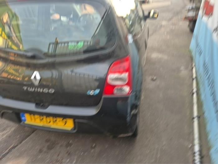 Renault Twingo II 1.2 16V Schrottauto (2011, Schwarz)