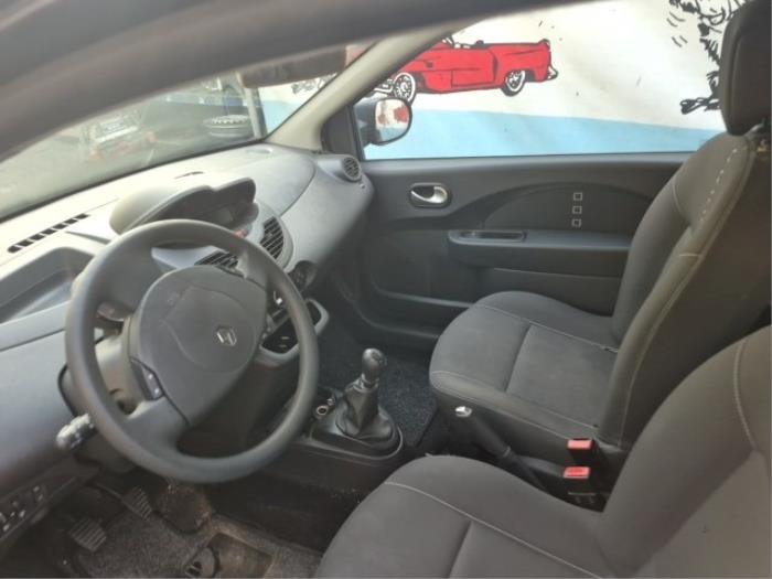 Renault Twingo II 1.2 16V Schrottauto (2011, Schwarz)