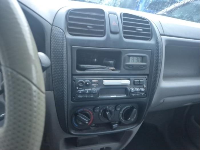 Mazda Demio 1.5 16V Samochód złomowany (2000, Niebieski)