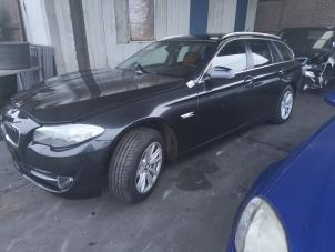 BMW 5 serie Touring 520i 16V Samochód złomowany (2013, Szary)
