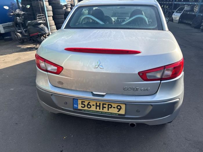 Mitsubishi Colt CZC 1.5 16V Vehículo de desguace (2008, Gris)