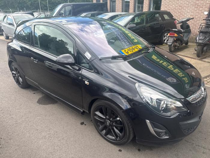 Opel Corsa D 1.3 CDTi 16V ecoFLEX Épave (2011, Noir)