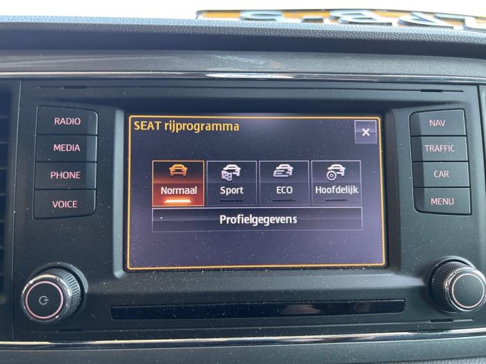 Seat Leon 1.4 TSI Ecomotive 16V Épave (2013, Rouge)