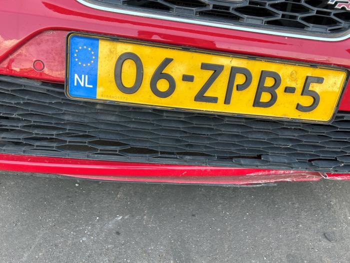 Seat Leon 1.4 TSI Ecomotive 16V Épave (2013, Rouge)