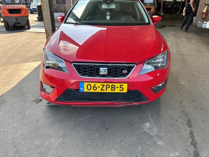 Seat Leon 1.4 TSI Ecomotive 16V Épave (2013, Rouge)