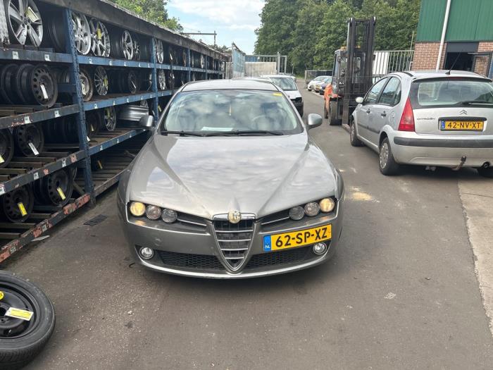 Alfa Romeo 159 Sportwagon 1.9 JTDm 16V  (Salvage)