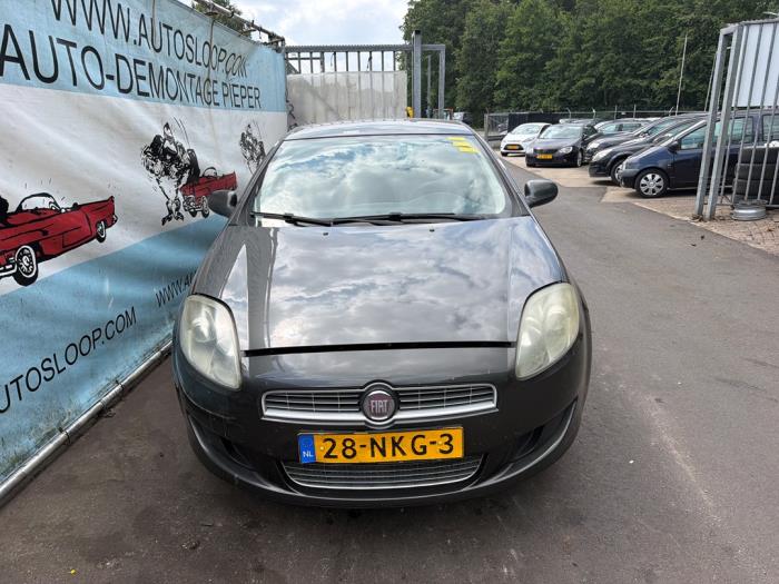 Fiat Bravo 1.4 16V Vehículo de desguace (2010, Gris)