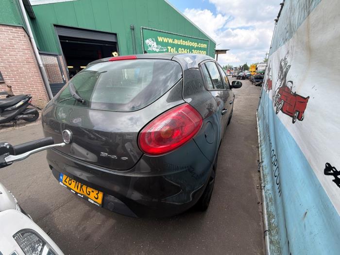 Fiat Bravo 1.4 16V Vehículo de desguace (2010, Gris)