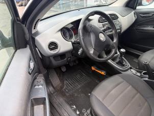 Fiat Bravo 1.4 16V Vehículo de desguace (2010, Gris)