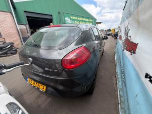 Fiat Bravo 1.4 16V Vehículo de desguace (2010, Gris)
