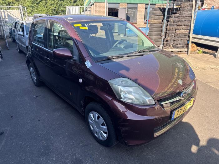 Subaru Justy 1.0 12V DVVT Vehículo de desguace (2007, Marrón)