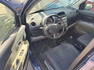 Daihatsu Sirion 2 1.0 12V DVVT Vehículo de desguace (2006, Azul)