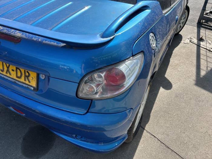 Peugeot 206 CC 2.0 16V Vehículo de desguace (2002, Azul)
