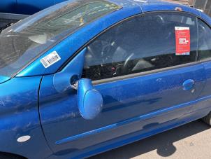 Peugeot 206 CC 2.0 16V Vehículo de desguace (2002, Azul)