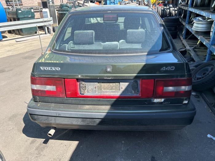 Volvo 440 1.8 i DL/GLE Vehículo de desguace (1997, Verde)