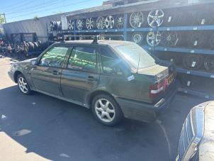 Volvo 440 1.8 i DL/GLE Vehículo de desguace (1997, Verde)