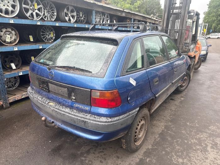 Opel Astra F 1.6i  (Schrott)