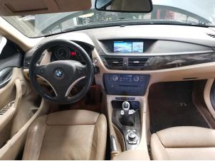 BMW X1 xDrive 20d 2.0 16V Épave (2010, Gris)