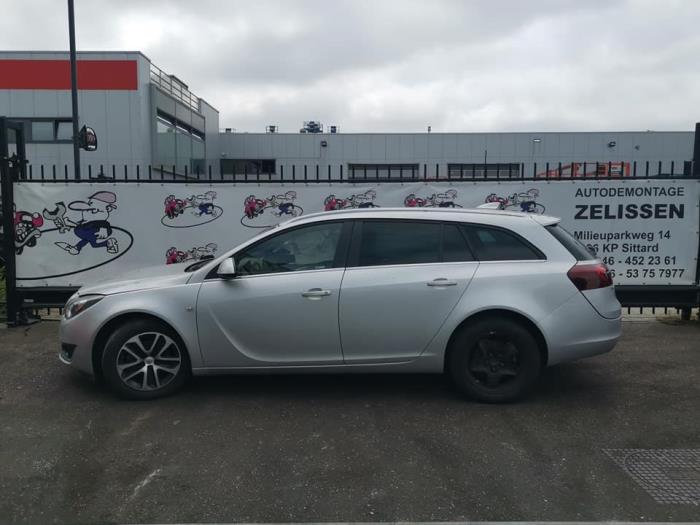 Opel Insignia Sports Tourer 1.6 CDTI 16V 136 Épave (2017, Gris argenté)