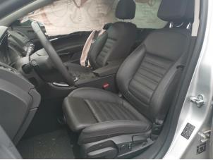 Opel Insignia Sports Tourer 1.6 CDTI 16V 136 Épave (2017, Gris argenté)