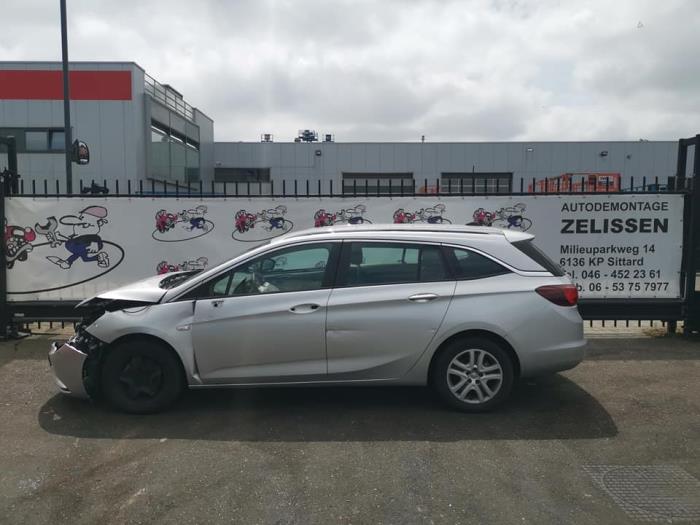 Opel Astra K Sports Tourer 1.0 Turbo 12V Épave (2018, Gris)