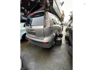 Nissan Note 1.6 16V Vehículo de desguace (2006, Marrón)