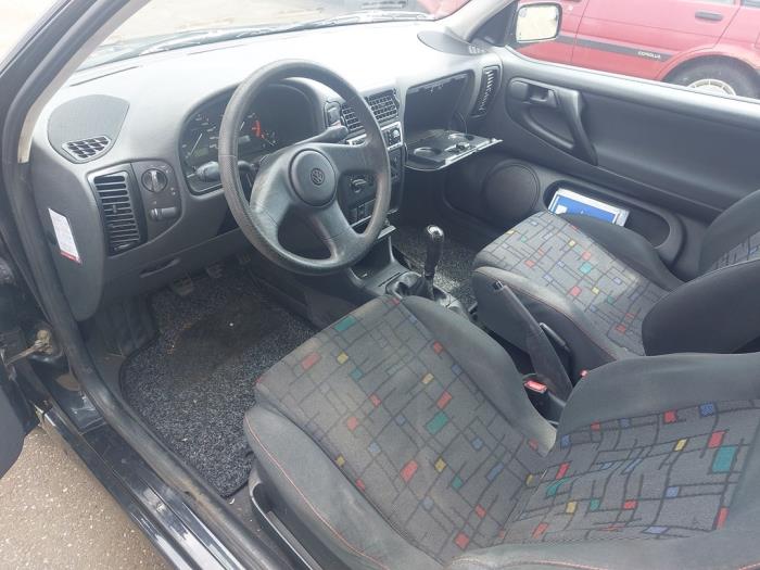 Volkswagen Polo III 1.6i 75 Épave (1996, Noir)