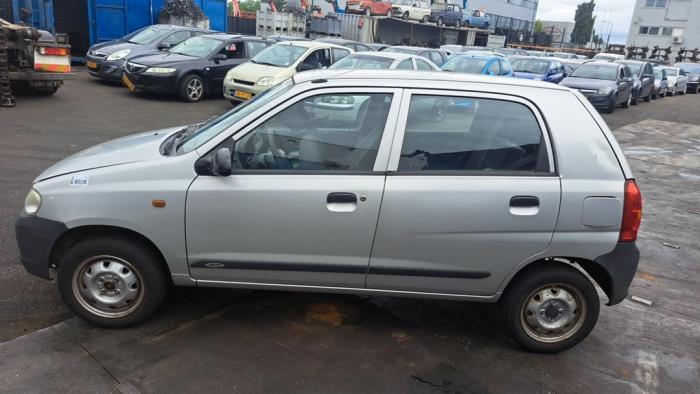 Suzuki Alto 1.1 16V Schrottauto (2006, Grau)
