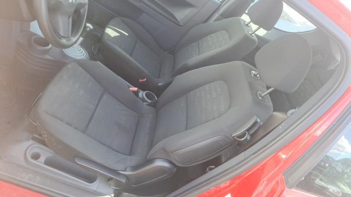 Mitsubishi Colt 1.3 16V Vehículo de desguace (2006, Rojo)