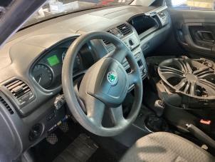Skoda Fabia II Combi 1.2 TDI 12V Greenline Vehículo de desguace (2010, Gris)