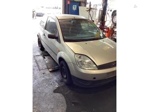 Ford Fiesta 5 1.3 Vehículo de desguace (2005, Gris)