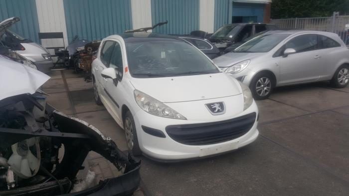 Peugeot 7 Sw We Wu 1 6 Hdi 16v Salvage Year Of Construction 07 Colour White Proxyparts Com