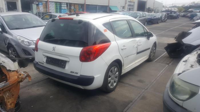 Peugeot 7 Sw We Wu 1 6 Hdi 16v Salvage Year Of Construction 07 Colour White Proxyparts Com