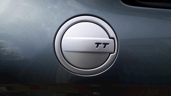 Audi TT 2.0 TFSI 16V Schrottauto (2006, Dunkel, Grau)