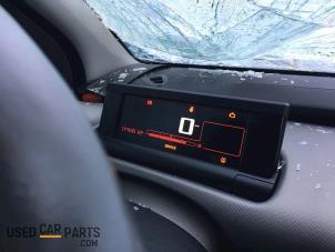 Citroen C4 Cactus 1.2 PureTech 110 12V Samochód złomowany (2015, Szary)